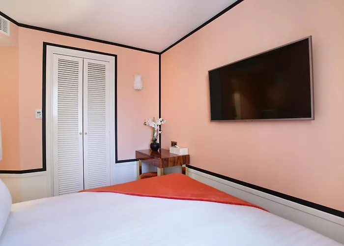 Makom Ferdinand Duval Paris