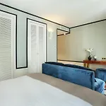 Makom Ferdinand Duval 4* Paris